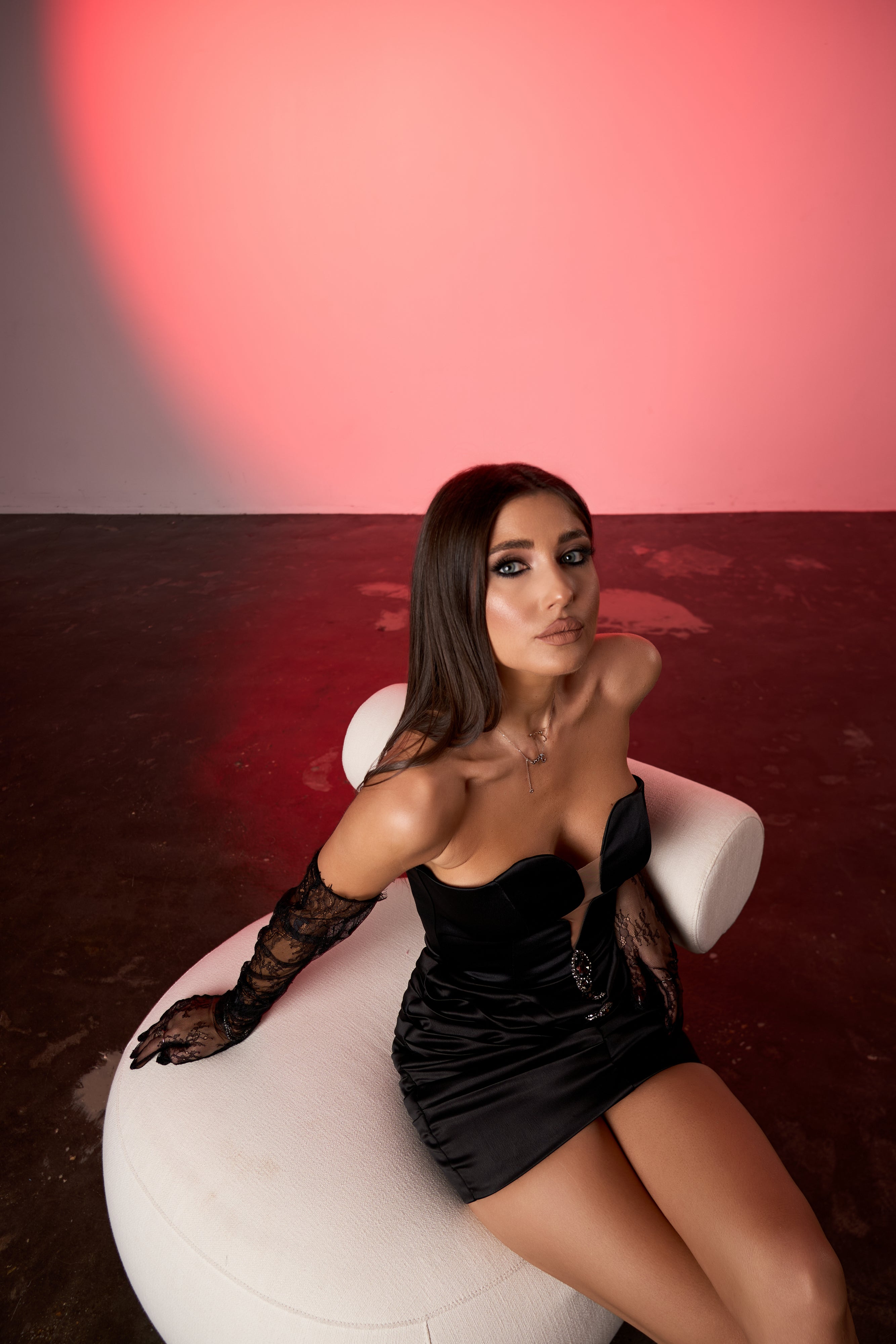 Rochie Mini Drapata cu Decupaj, Eternal Grace
